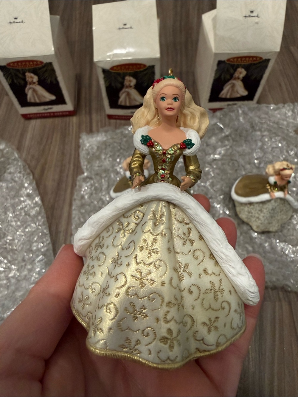 NWT 3Pk Vintage 1994 Holiday Barbie Hallmark Figurine Ornament - Ivory and Gold